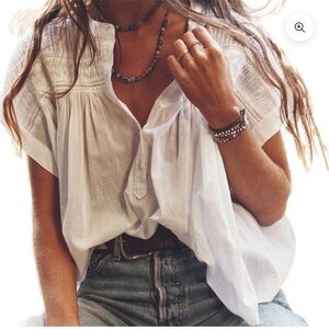 NWT XiRENA “Luana” White Pleated Blouse